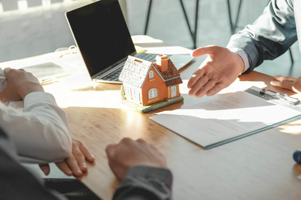 How a Conveyancer Can Save You Money on Your Property Purchase